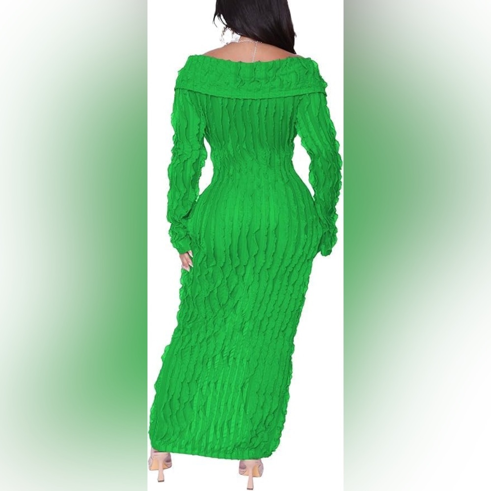 GreenTemptress Off-Shoulder Maxi - Picture 4 of 4